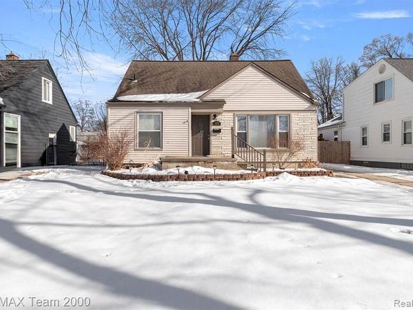2076 Thomas Avenue, Berkley, MI 48072