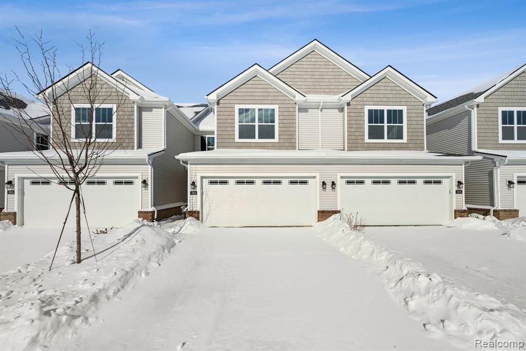 1904 Salt Springs Drive, Saline, MI 48176 Main Photo