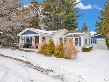 7271 Simons Street, Lexington Vlg, MI 48450