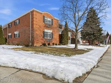 2400 Parmenter Boulevard, Royal Oak Twp, MI 48073