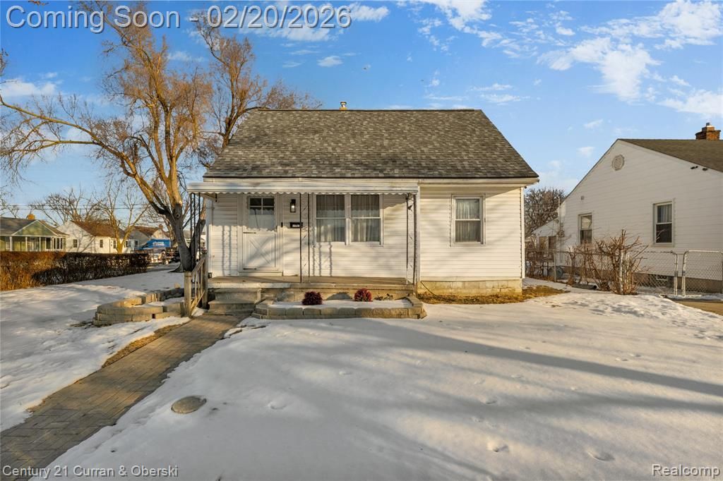 32178 Carlisle Parkway, Wayne, MI 48184 Main Photo