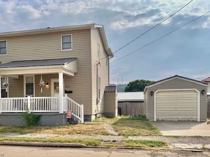 305 Irene Street, Toronto, OH 43964 Photo 2