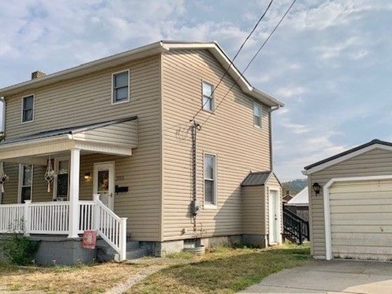 305 Irene Street, Toronto, OH 43964 Photo 3