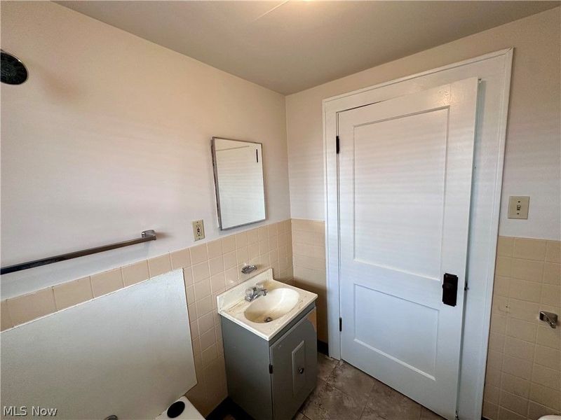 2052-2054 16th Street SW, Akron, OH 44314 Photo 13