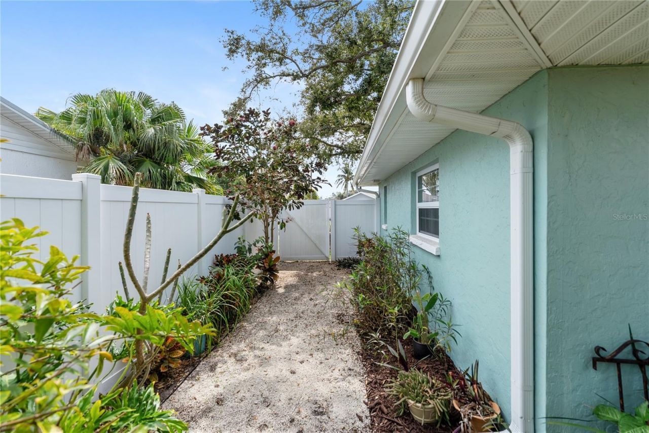 7208 Pointe West Boulevard, Bradenton, FL 34209 Photo