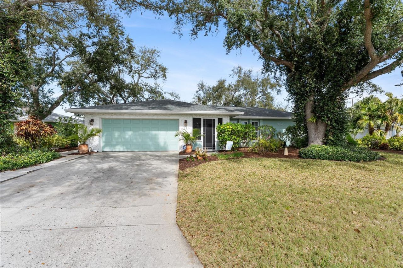 7208 Pointe West Boulevard, Bradenton, FL 34209 Photo