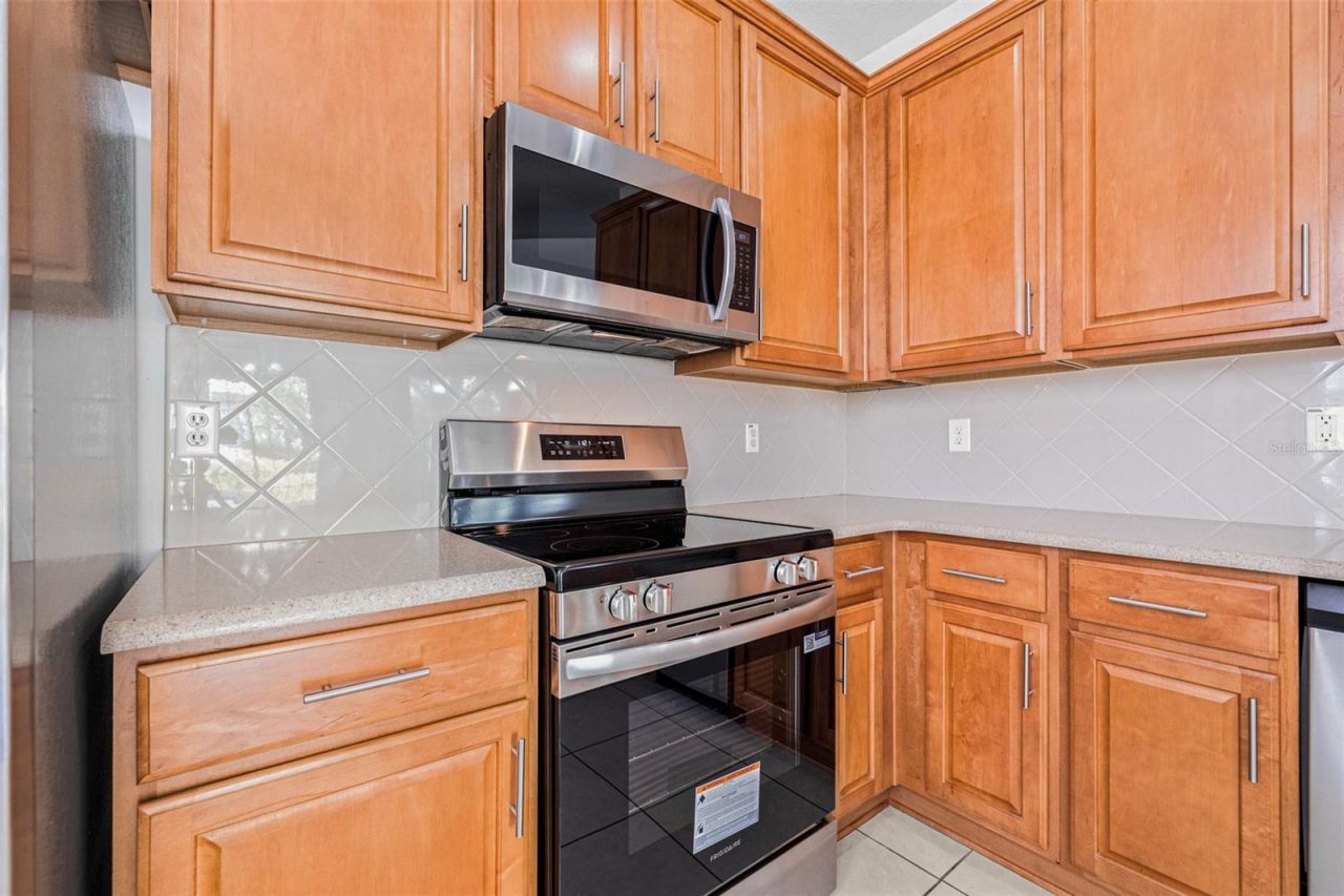 5176 6th Street N, Saint Petersburg, FL 33703 Photo