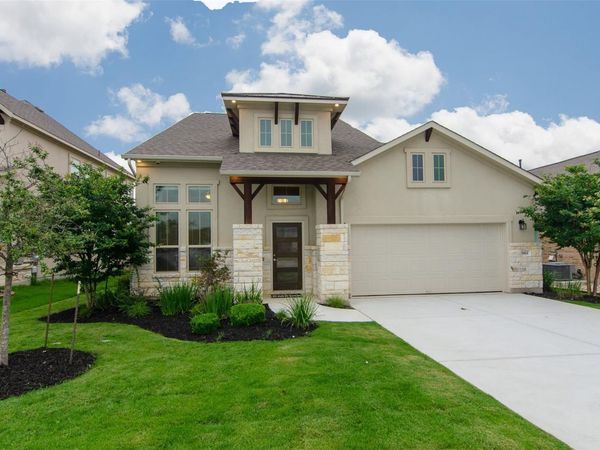 961 Centerra Hills CIR, Round Rock, TX 78665