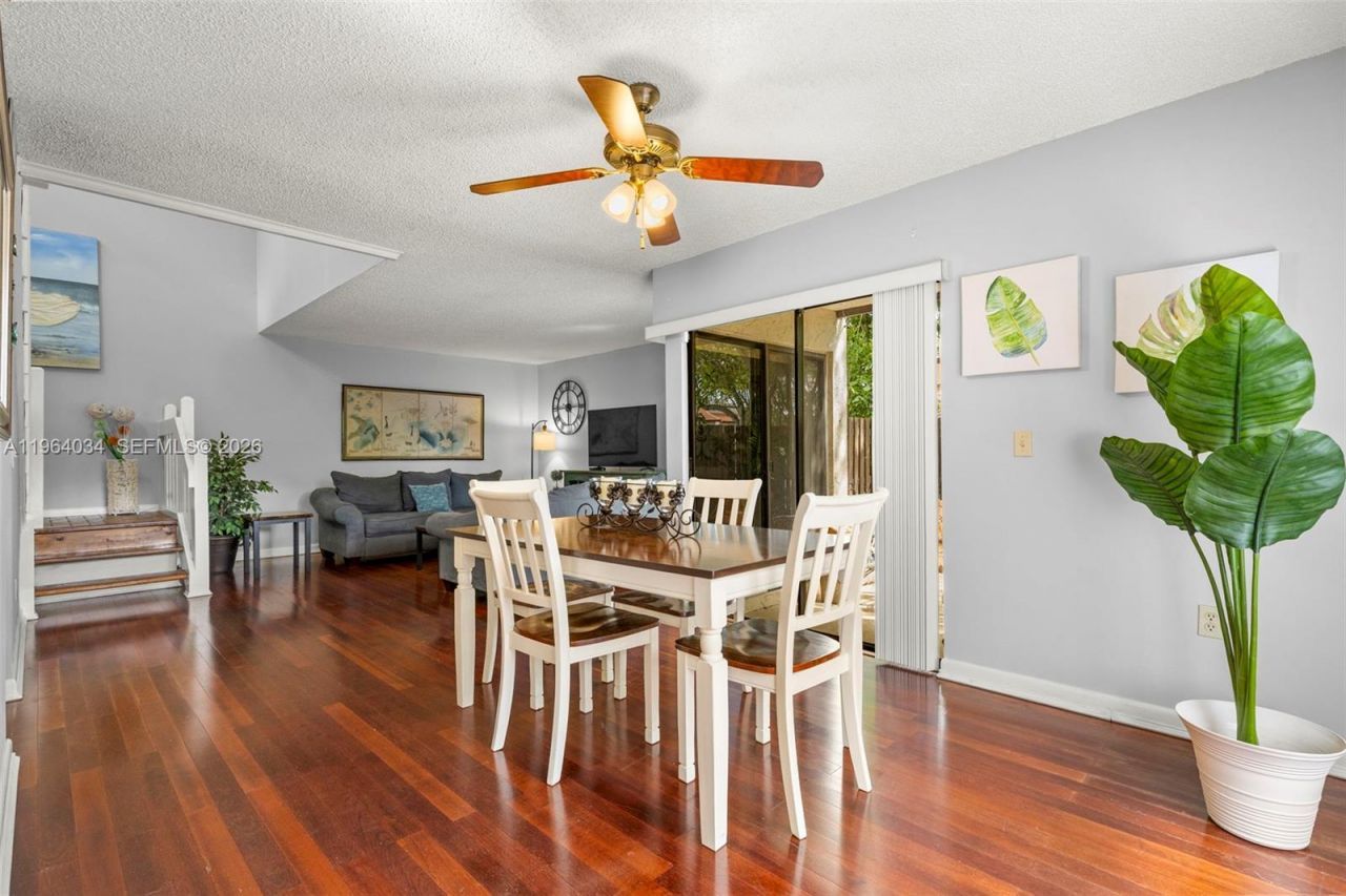 13234 SW 111th Ter, Unit 4-2, Miami, FL 33186 Photo