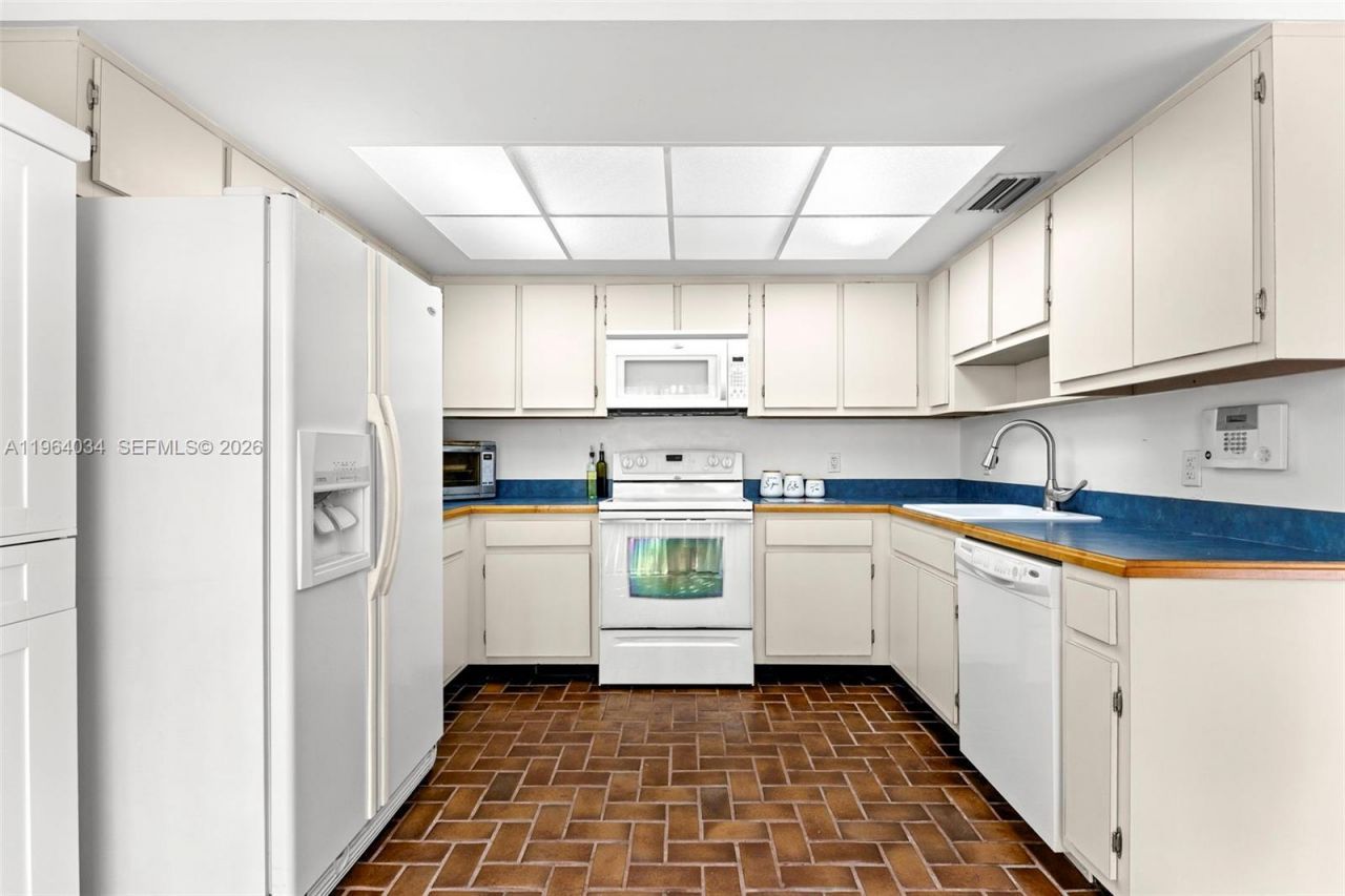 13234 SW 111th Ter, Unit 4-2, Miami, FL 33186 Photo