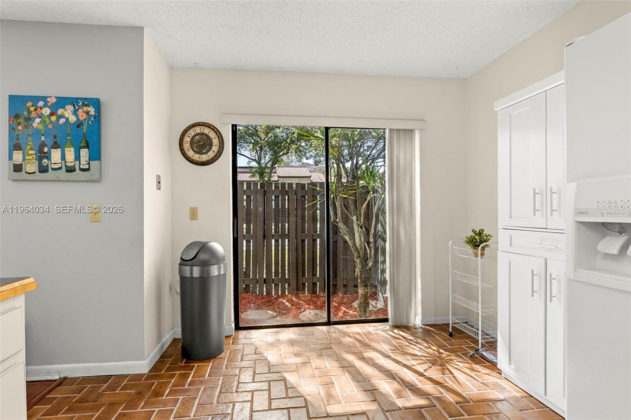 13234 SW 111th Ter, Unit 4-2, Miami, FL 33186 Photo