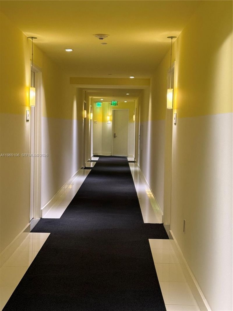 475 Brickell Av, Unit 2710, Miami, FL 33131 Photo