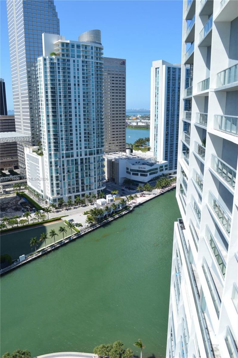 475 Brickell Av, Unit 2710, Miami, FL 33131 Photo
