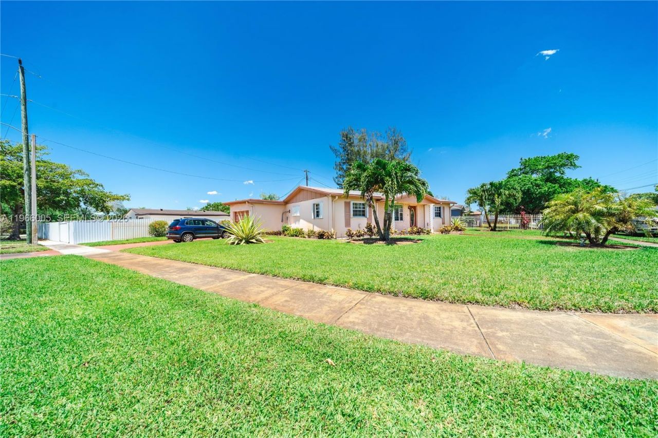 3125 NW 205th St, Miami Gardens, FL 33056 Photo