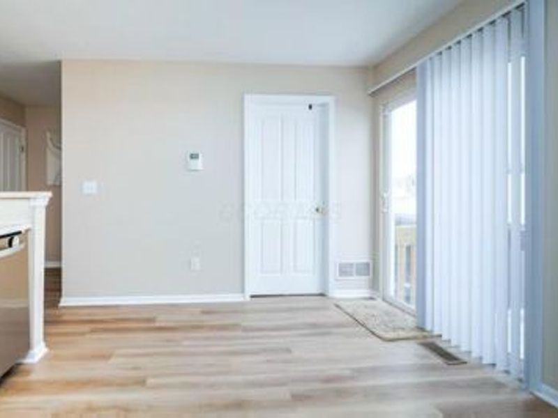 70 Highbluffs Boulevard, Unit 70, Columbus, OH 43235 Photo 10