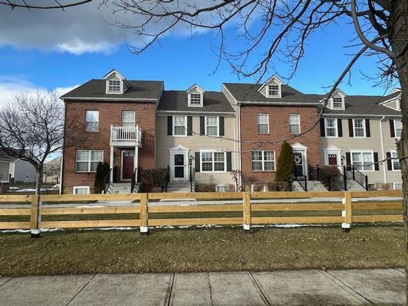 70 Highbluffs Boulevard, Unit 70, Columbus, OH 43235 Photo 13