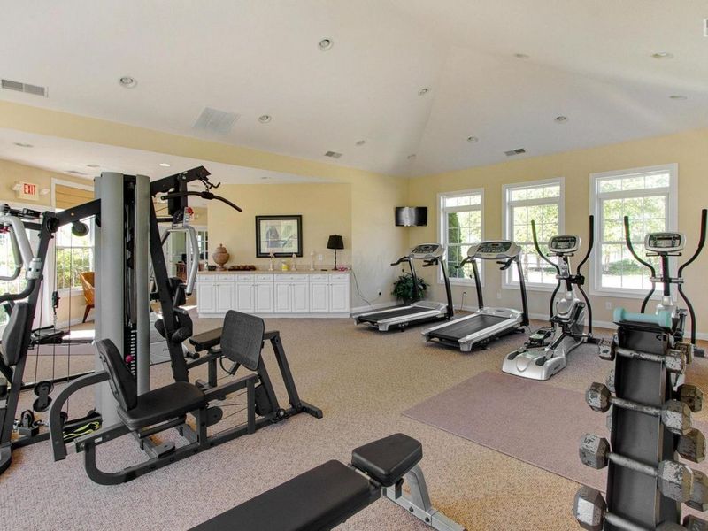 70 Highbluffs Boulevard, Columbus, OH 43235 Photo 16