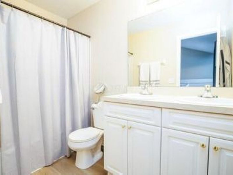 70 Highbluffs Boulevard, Unit 70, Columbus, OH 43235 Photo 17