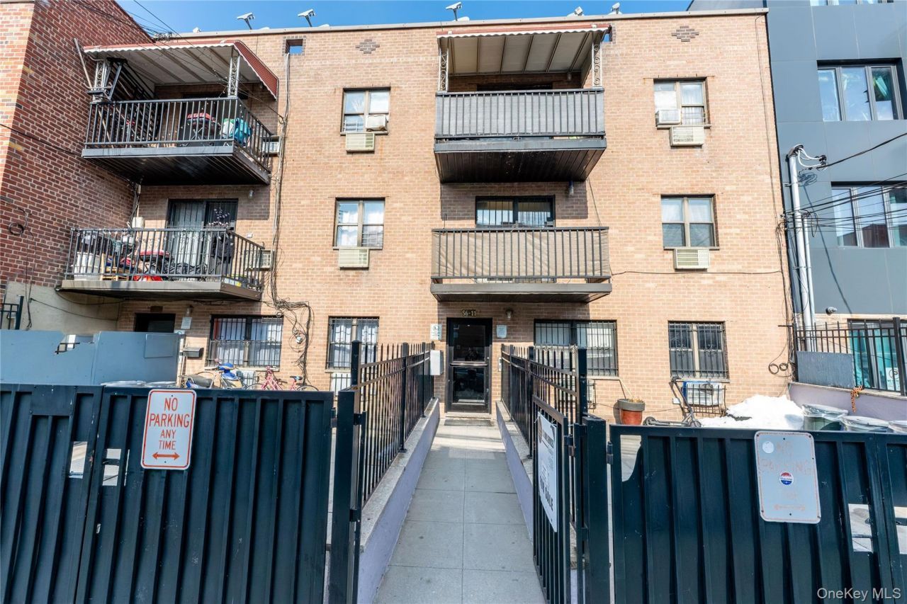 5609 Van Cleef, Corona, NY 11368 Main Photo