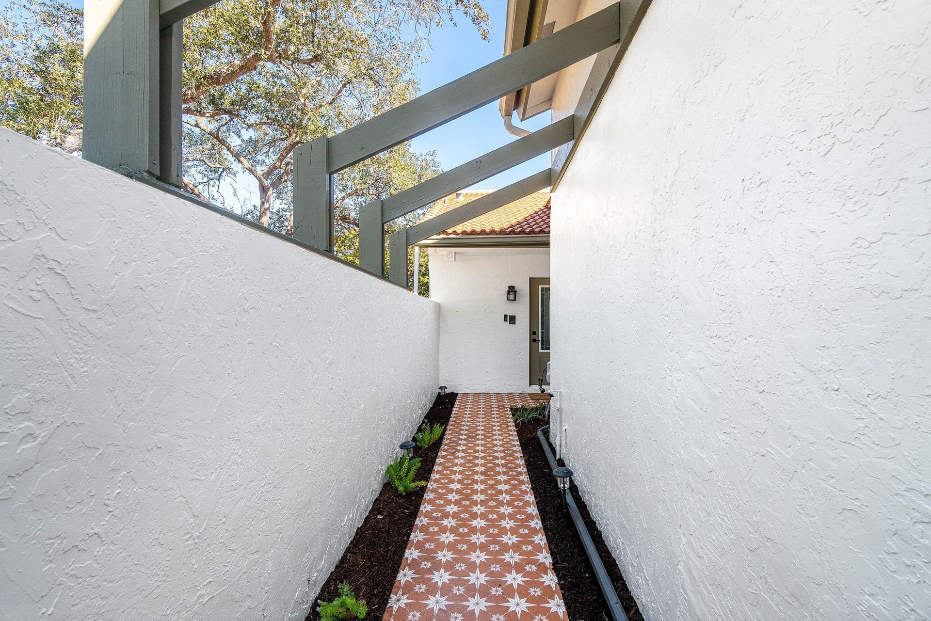 2175 NW 10th Place, Delray Beach, FL 33445 Photo