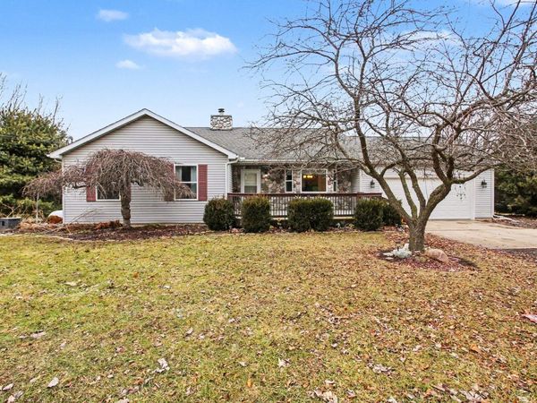 10790 Cedar River Estates Drive, Fowlerville, MI 48836