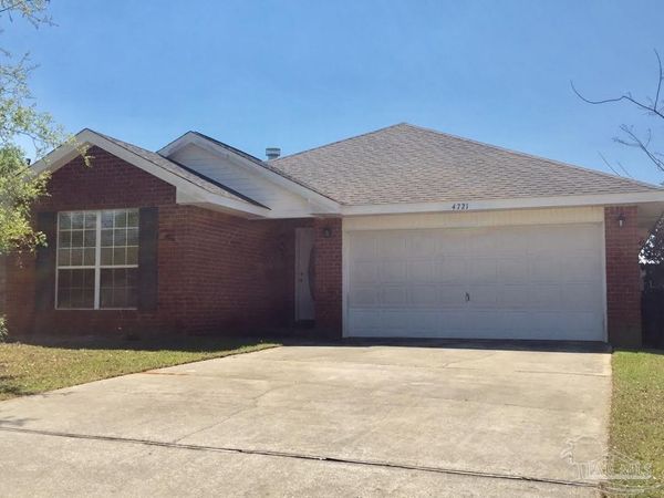 4721 Ashley Place Blvd, Pace, FL 32571