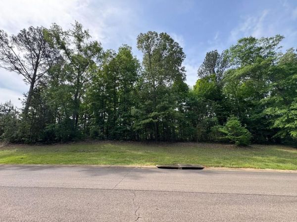 Lot 329 Greenbriar St, Starkville, MS 39759