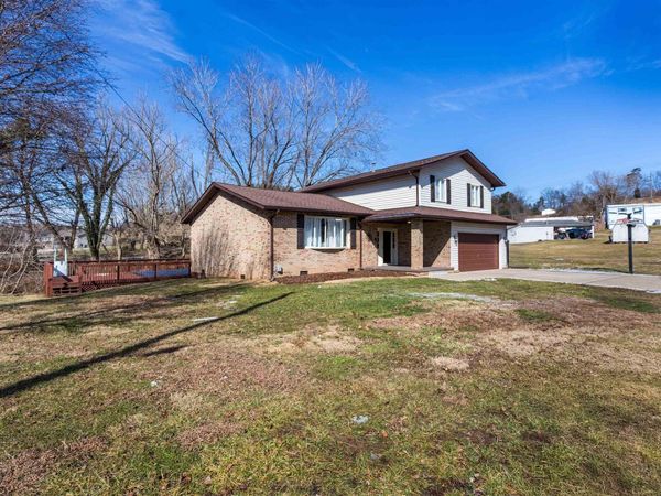 6604 Clark Drive, Barboursville, WV 25504