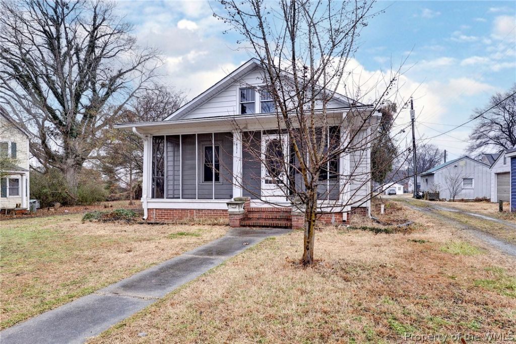 431 18th Street, West Point, VA 23181 Main Photo