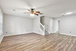 8010 Shadow Oak Drive photo 4