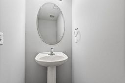 8010 Shadow Oak Drive photo 4