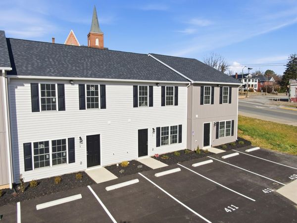 415 N Washington AVE , Pulaski, VA 24301