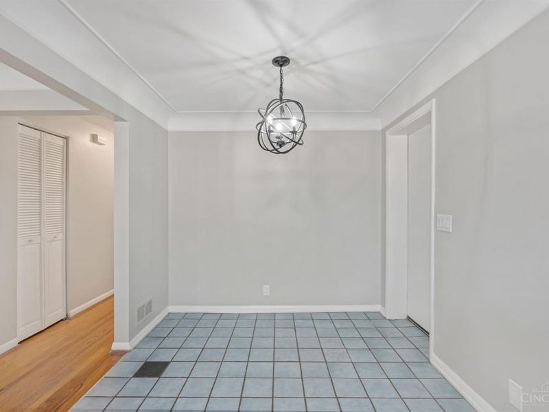 5265 Meyers Lane, Blue Ash, OH 45242 Photo 3