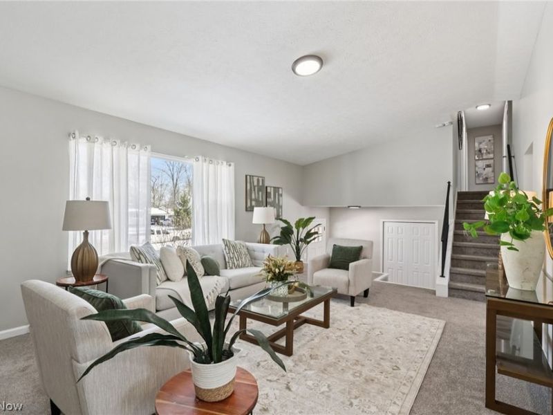 1632 Scarborough Drive, Brunswick, OH 44212 Photo 2