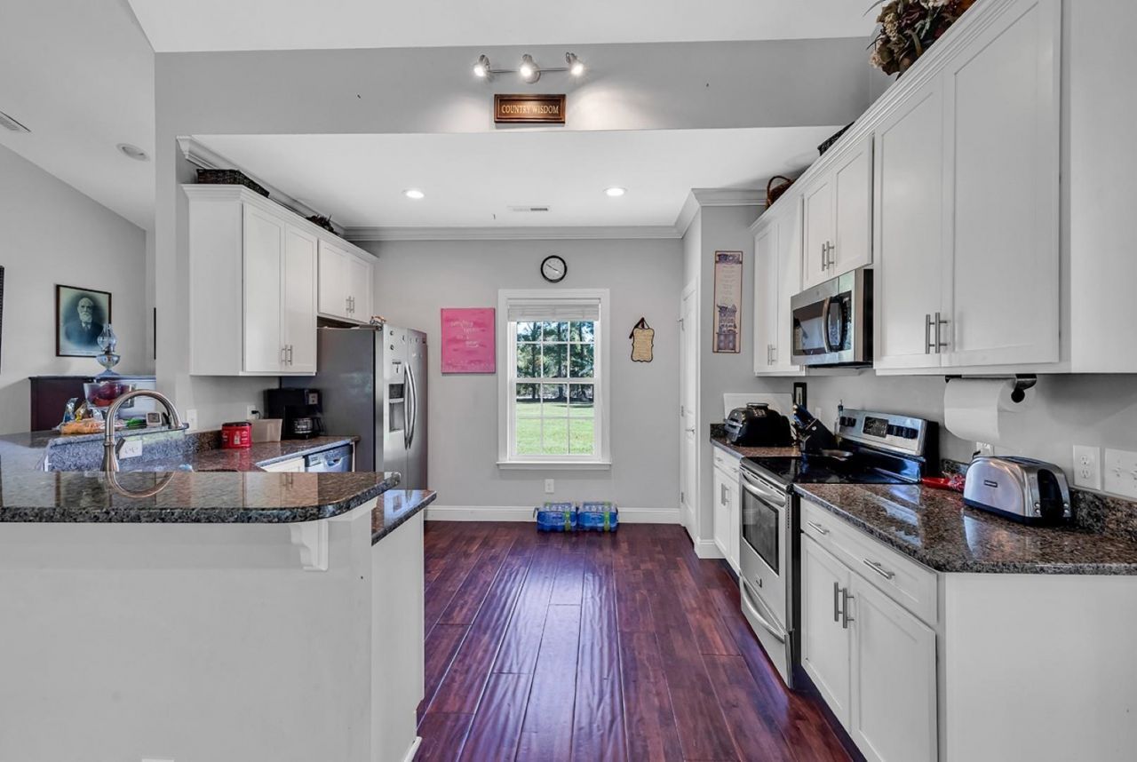 4013 Thomas Rd. Photo 13