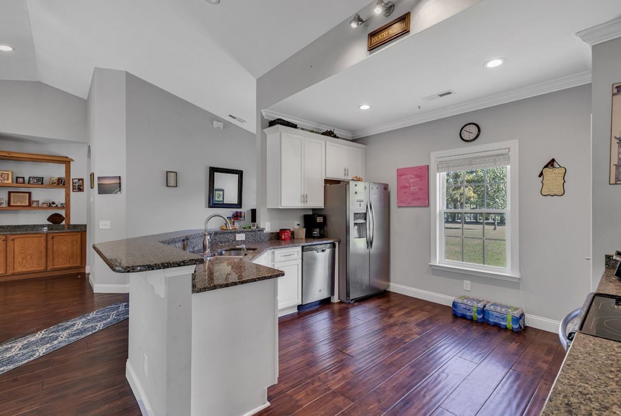 4013 Thomas Rd. Photo 14