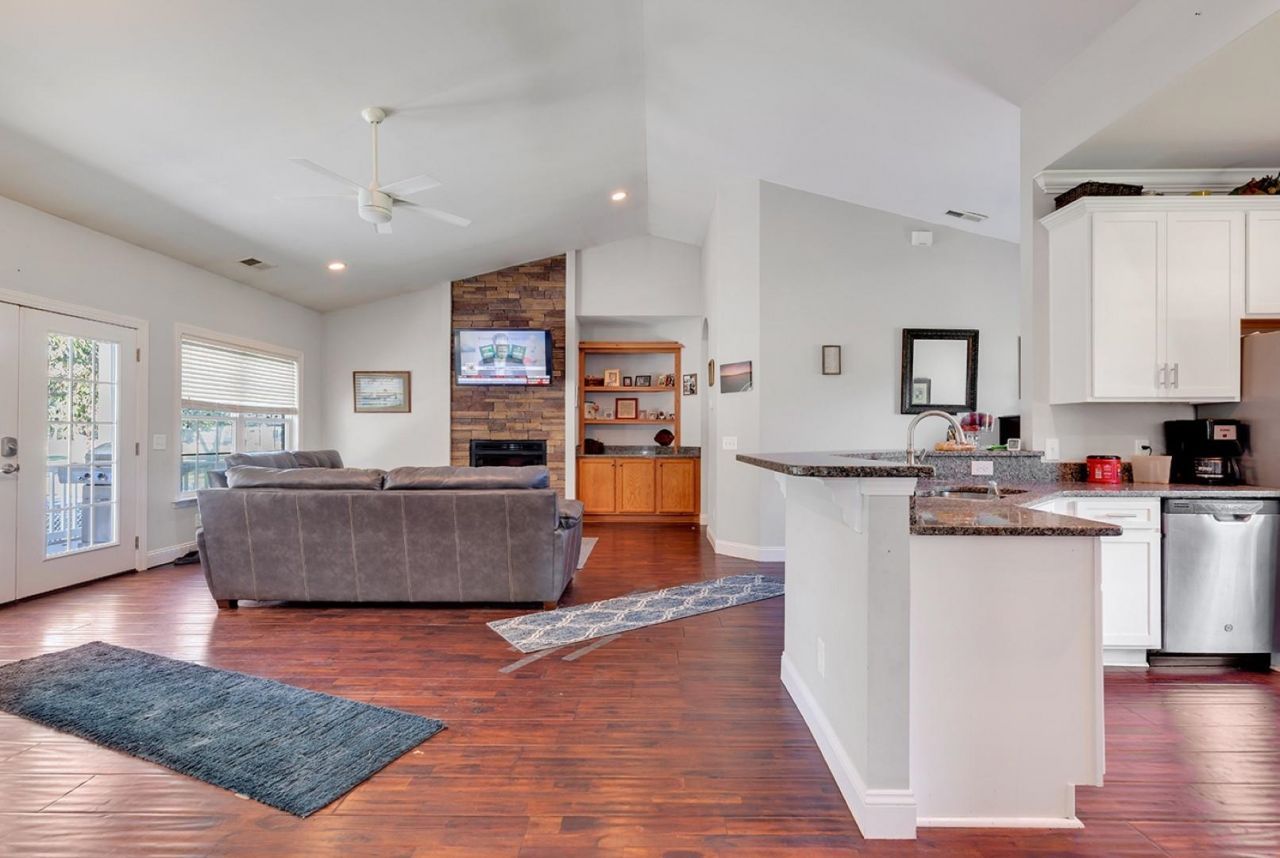 4013 Thomas Rd. Photo 15