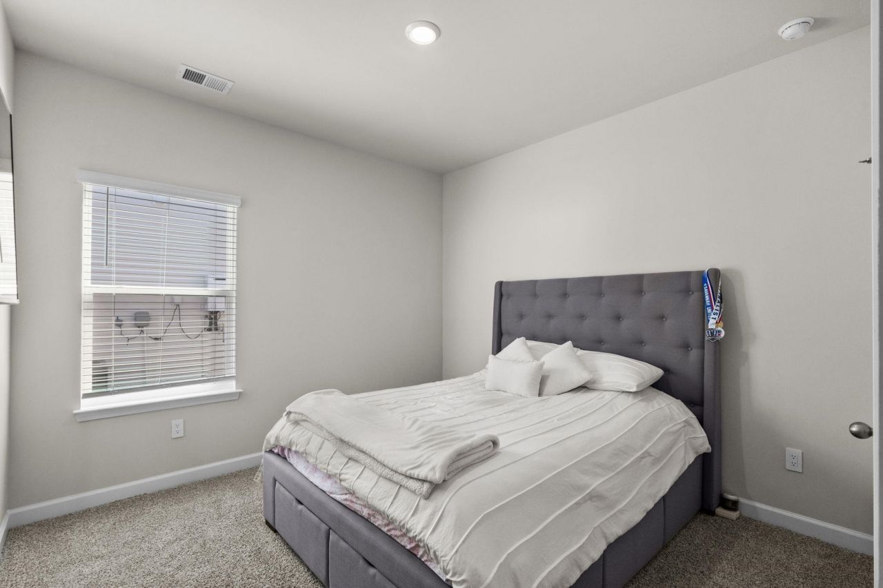 4341 Falls Oaks St.  Photo 28