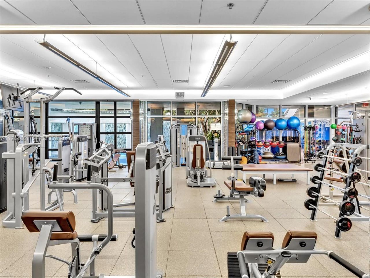 21150 Point Pl, Unit 305, Aventura, FL 33180 Photo