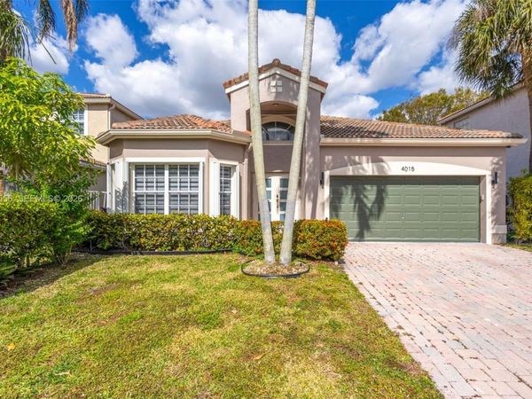 4015 NW 62nd Dr, Coconut Creek, FL 33073