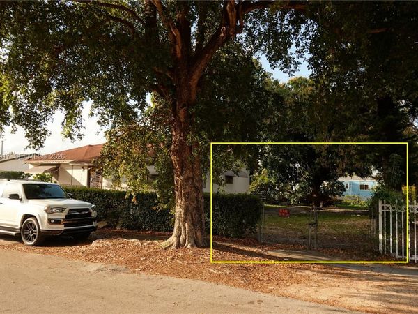 0 0 , Miami, FL 33150