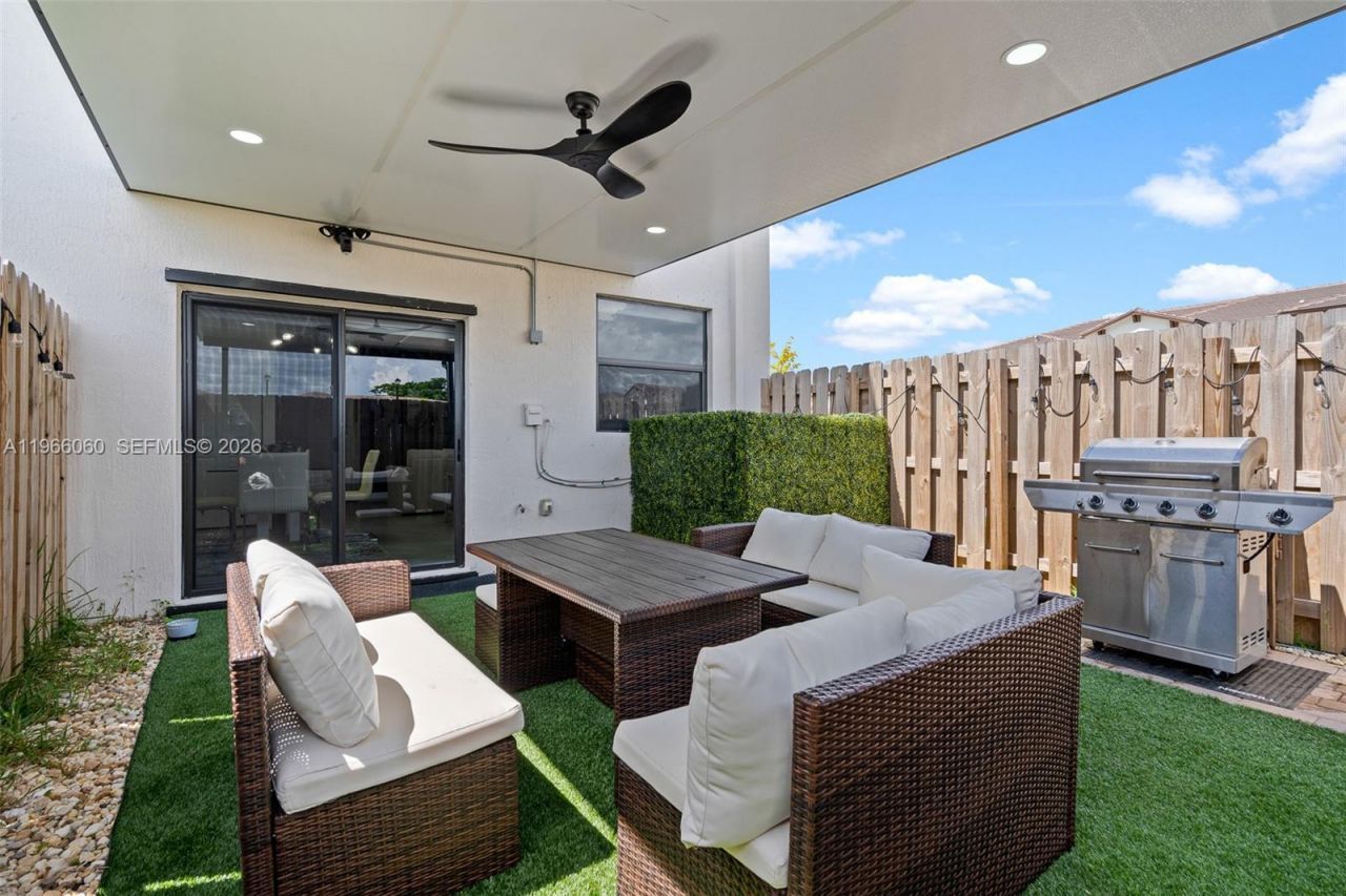 9941 SW 231st Ln, Unit 9941, Miami, FL 33190 Photo