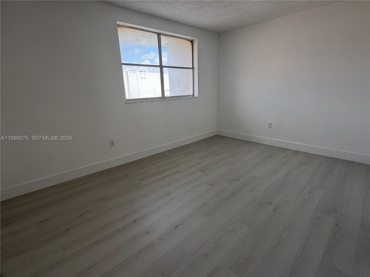 1104 W 44th St , Unit 87, Hialeah, FL 33012 Photo