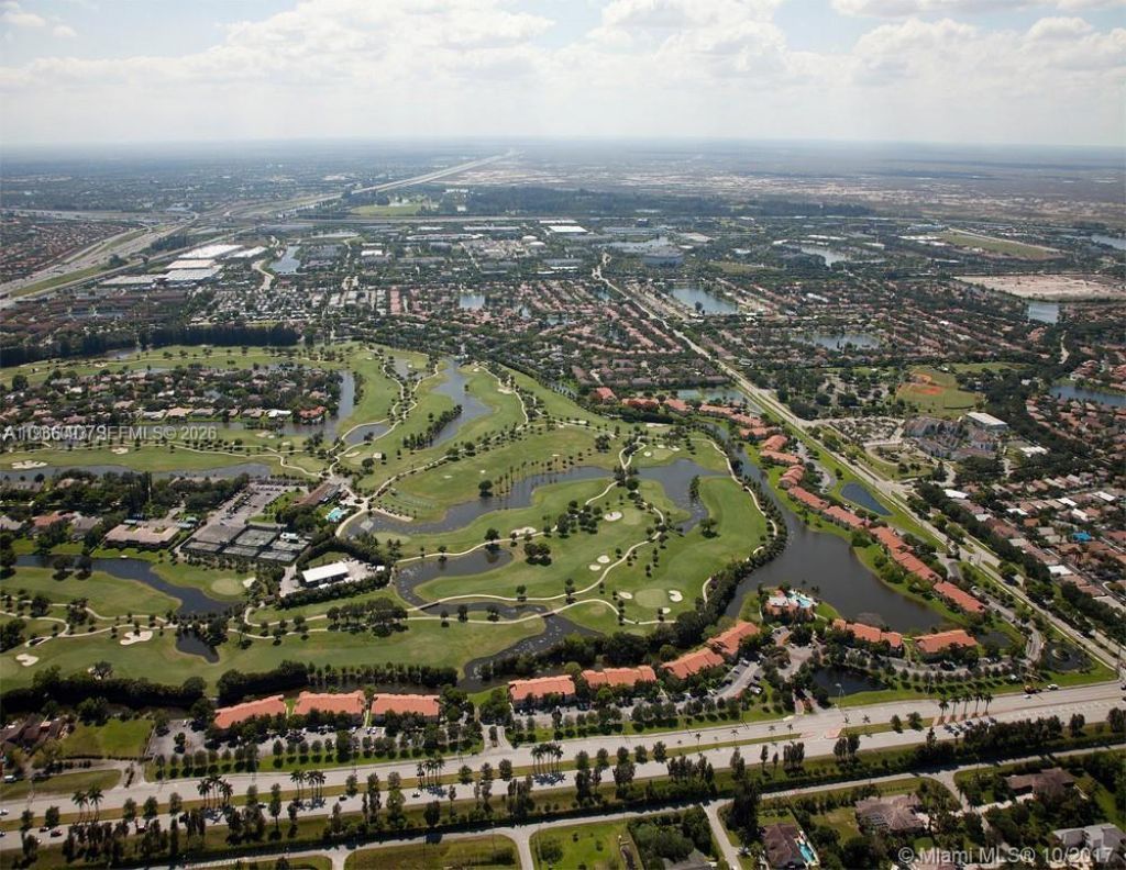 595 Vista Isles Dr, Unit 1924, Sunrise, FL 33325 Photo