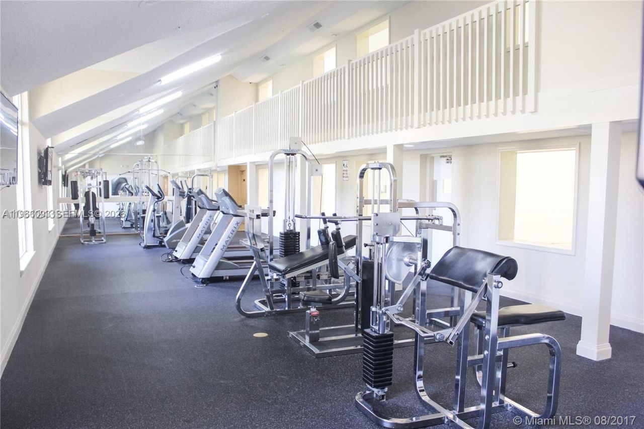 595 Vista Isles Dr, Unit 1924, Sunrise, FL 33325 Photo