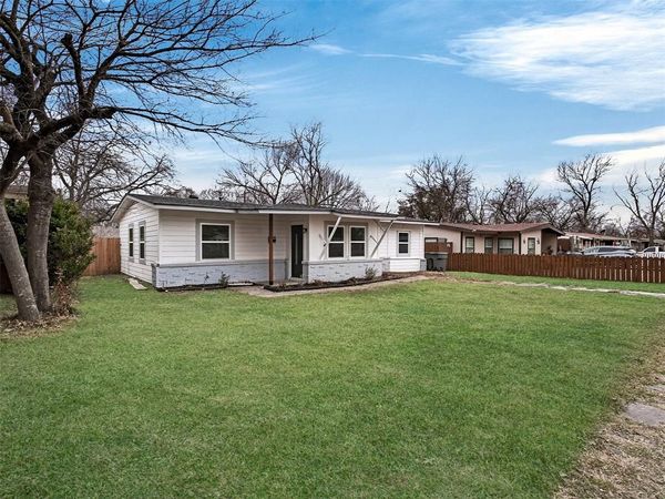 2236 Winthrop Drive, Dallas, TX 75228