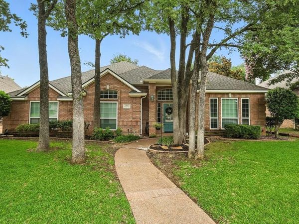 3612 Bordeaux Lane, Hurst, TX 76054