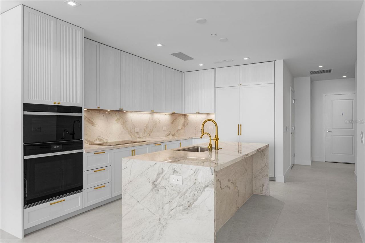 3015 S Ysabella Avenue, Unit 1503, Tampa, FL 33629 Photo