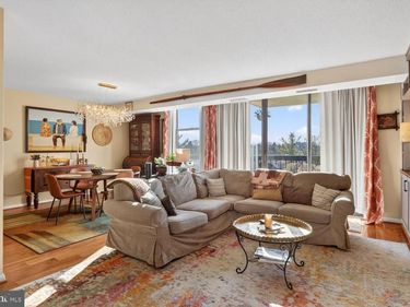 1016 S WAYNE STREET, Unit 302, ARLINGTON, VA 22204