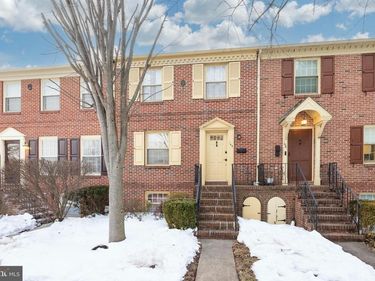 145 ROBODA BOULEVARD, ROYERSFORD, PA 19468